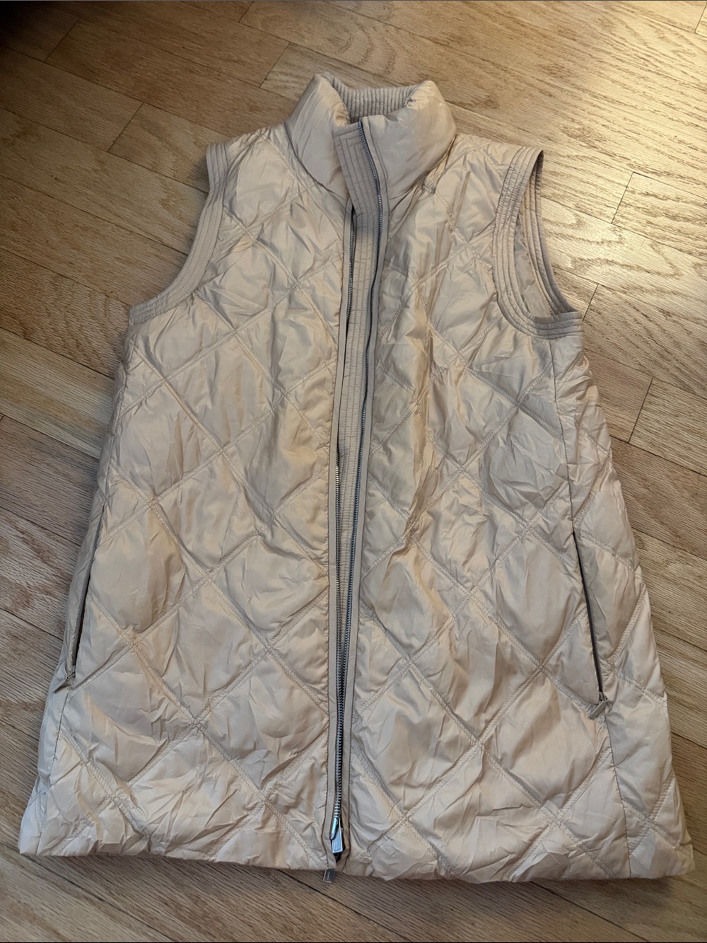 Lafayette 148 tan reversible vest